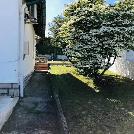 Le Petit Erromardie Apartmán
